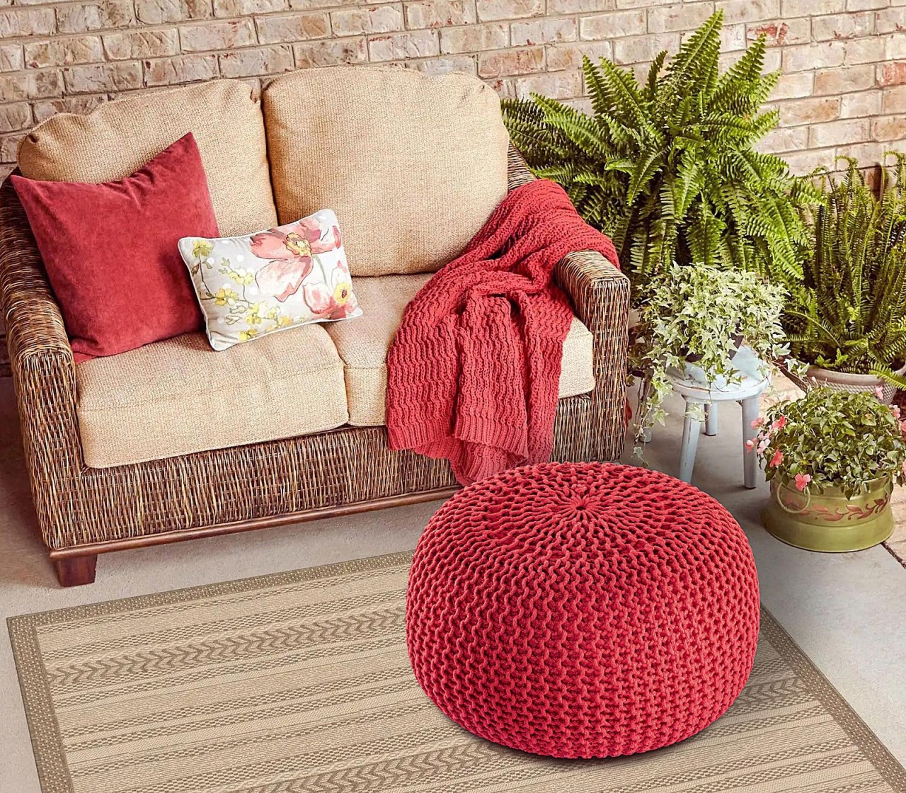 mvg_outdoor-pouf-tango-red-5533TR-06_1280x1280.jpg