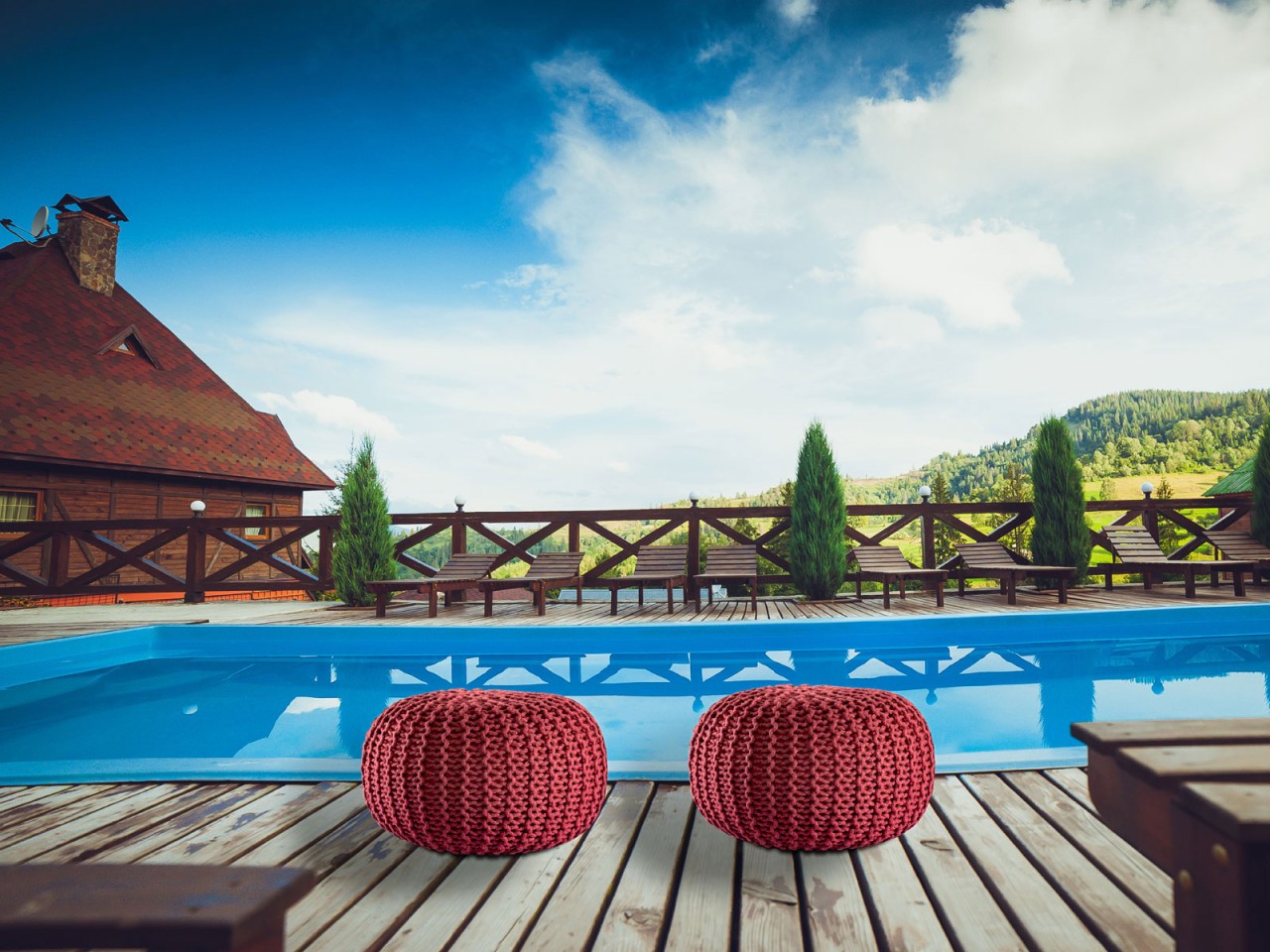 mvg_outdoor-pouf-raby-wine-5536RW-07_1280x1280.jpg