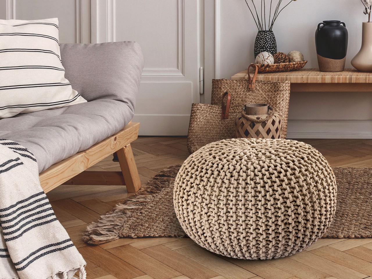 mvg_pouf-strick-beige-04-2023-5537BE-ambiente-01_1280x1280.jpg mvg_pouf-strick-beige-04-2023-5537BE-ambiente-01_1280x1280.jpg